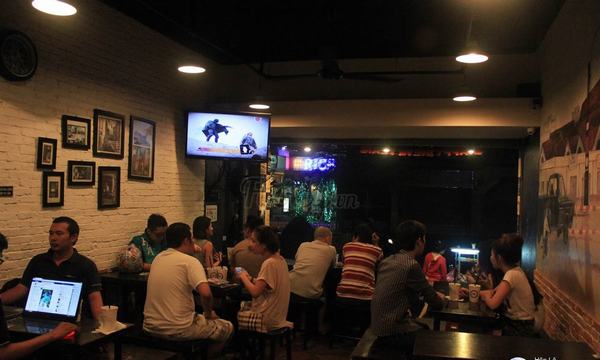 21 quán cafe xem bóng đá ở các quận Tphcm, Hà Nội (máy chiếu, màn hình lớn)